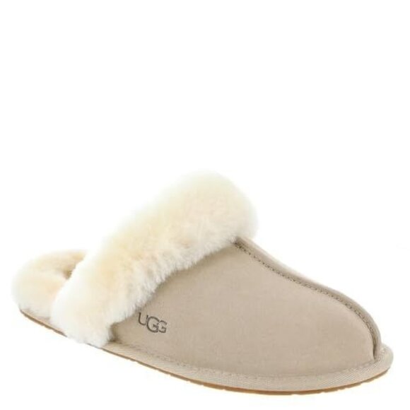 Women's UGG Scuffette II Casual Slippers - Picture 1 of 5